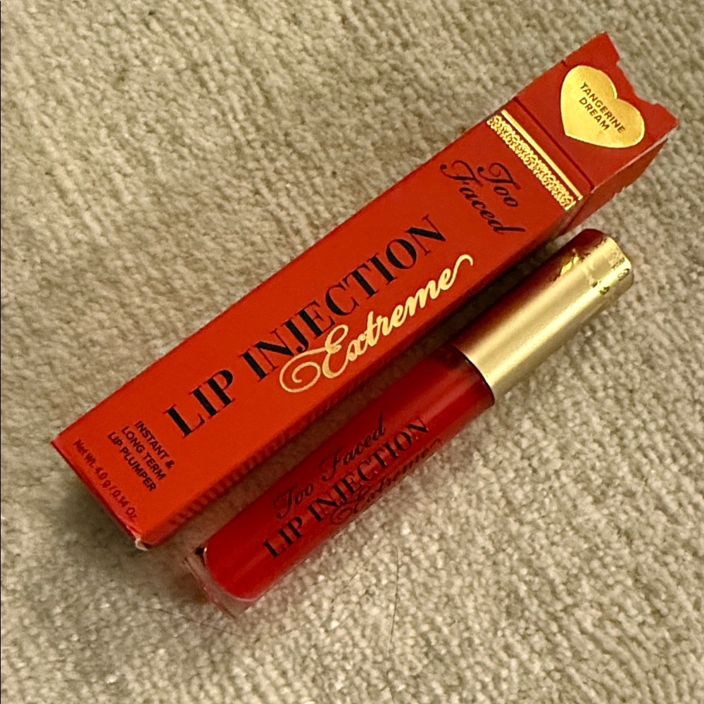 Too Faced Lip Injection Extreme - Vibrant Red